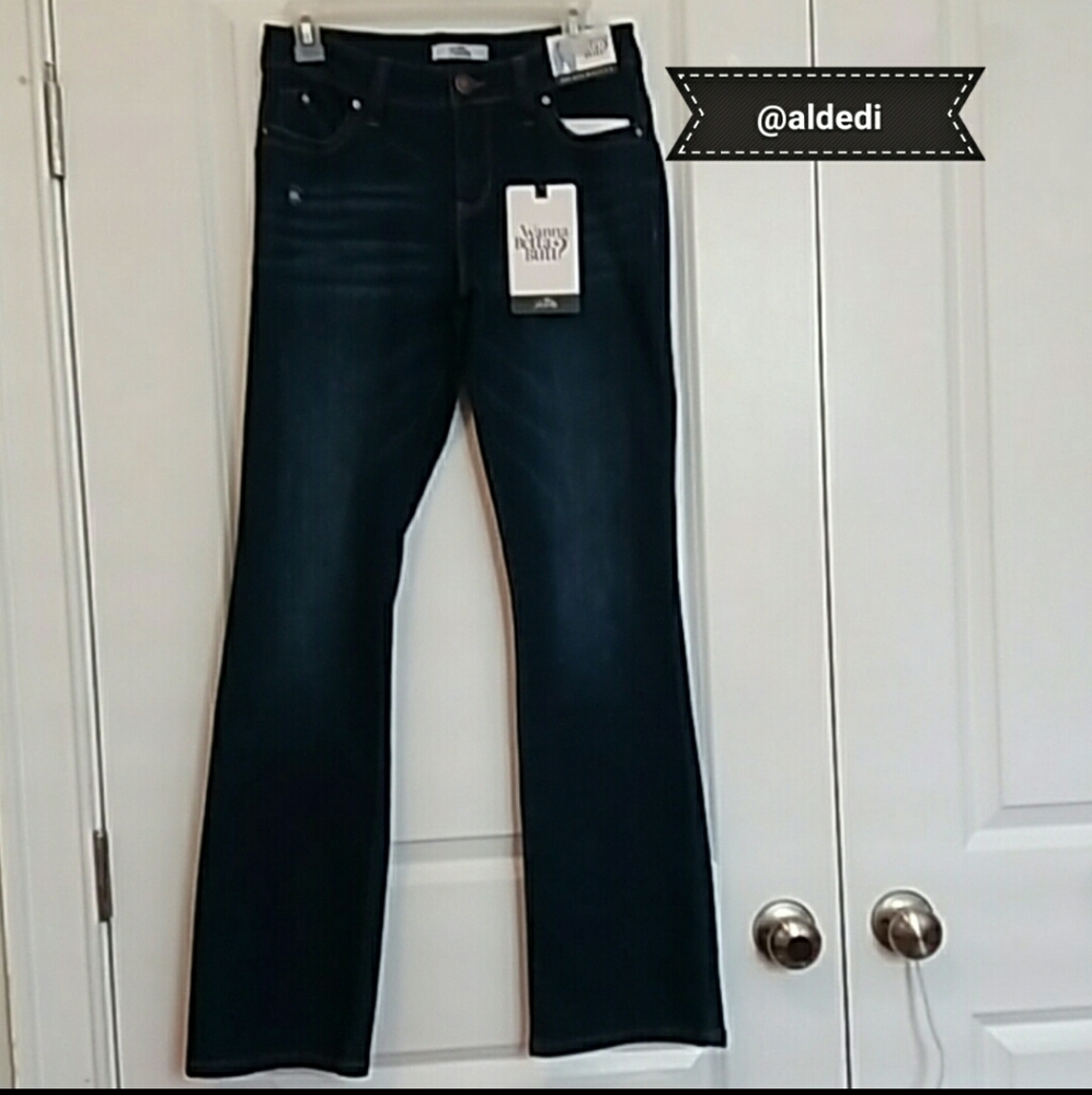 Boot Cut Jeans - Pants  for women.